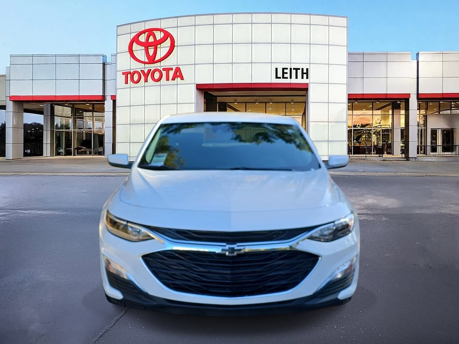 2023 Chevrolet Malibu RS photo 2