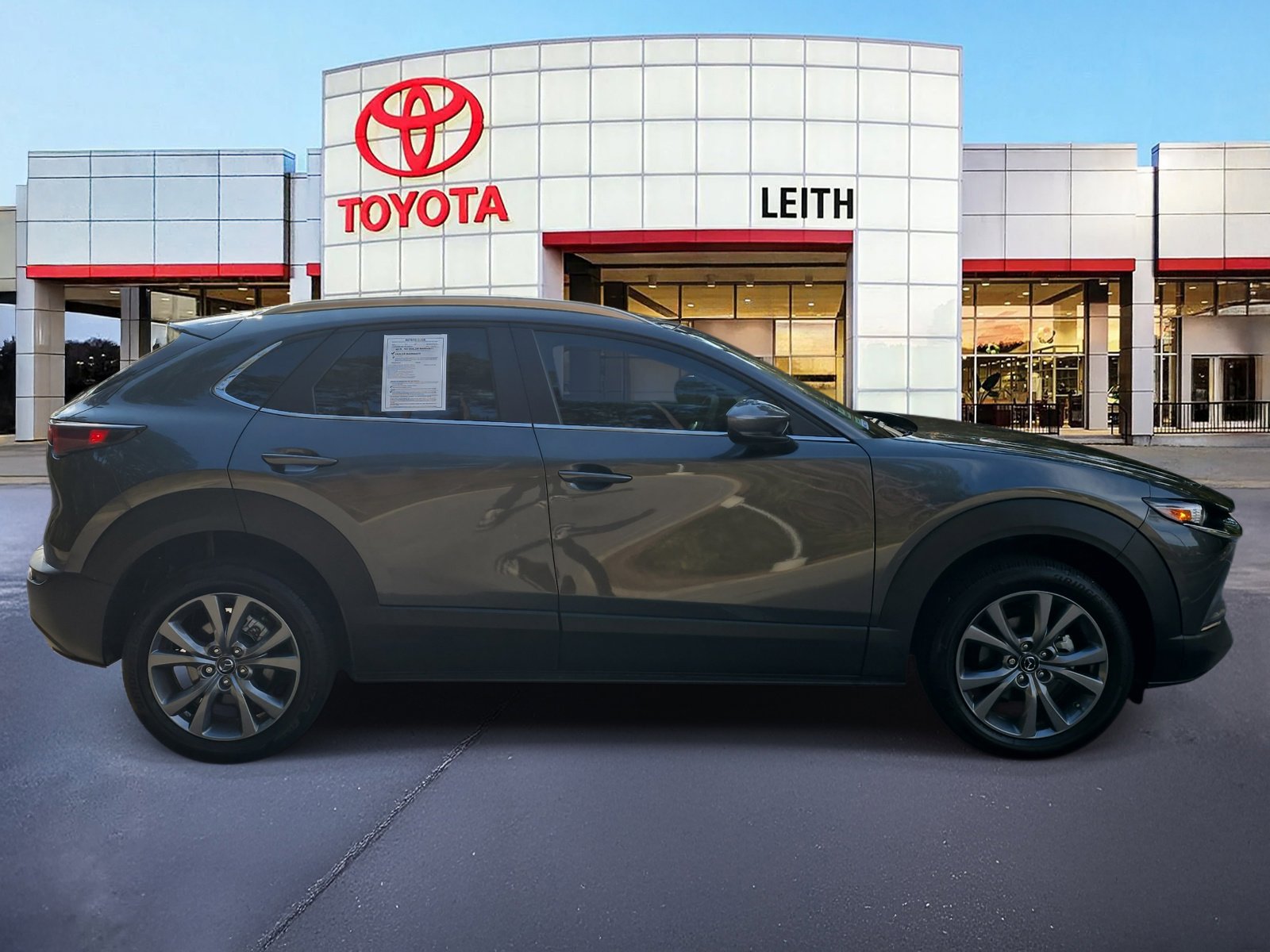 2025 Mazda CX-30 2.5 S Preferred photo 4