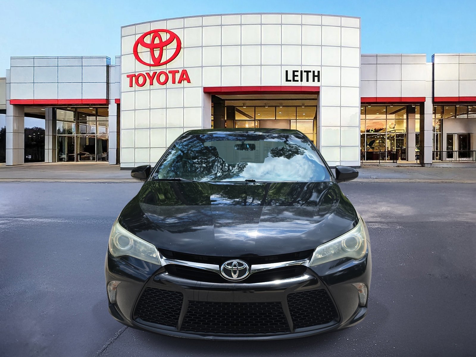 Used 2015 Toyota Camry SE with VIN 4T1BF1FK2FU484627 for sale in Raleigh, NC