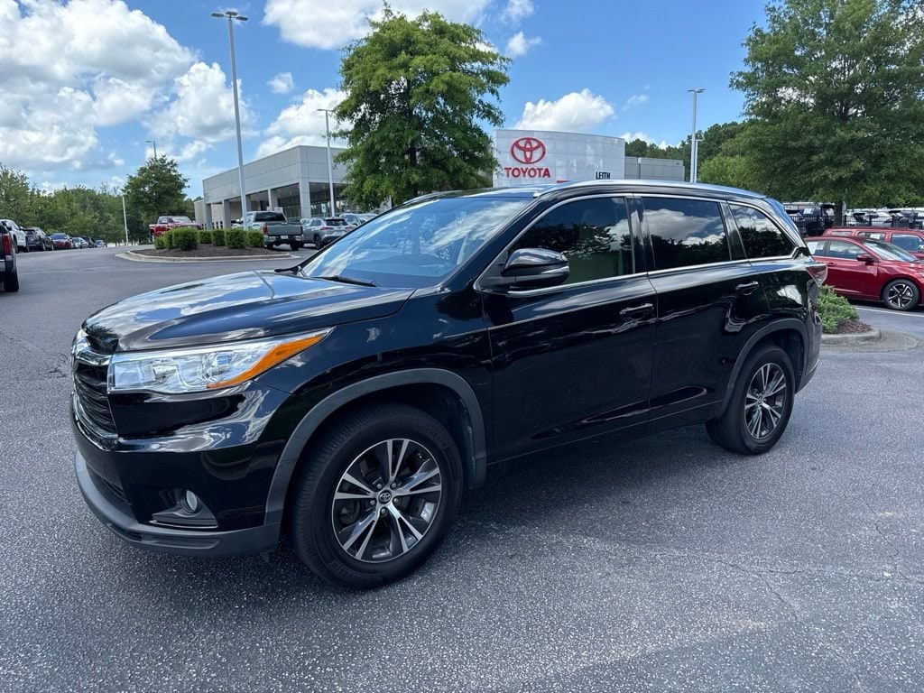 Used 2016 Toyota Highlander XLE V6 SUV