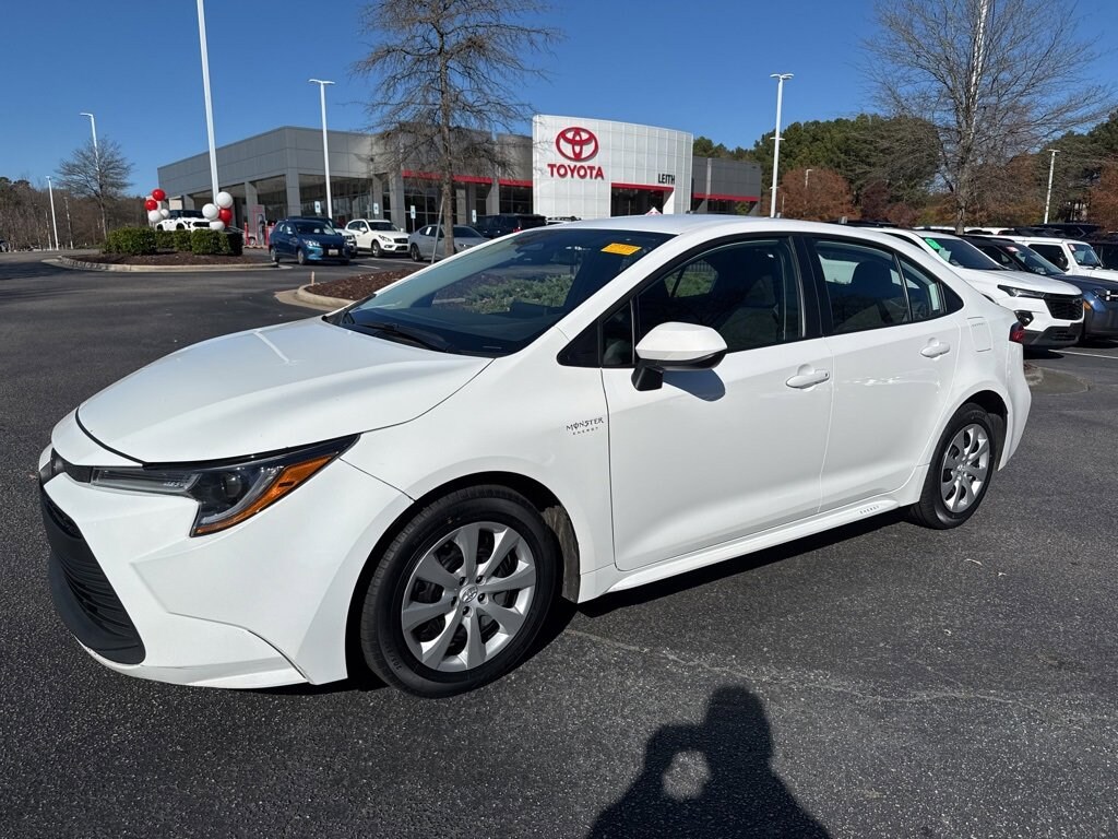 Used 2024 Toyota Corolla LE Sedan