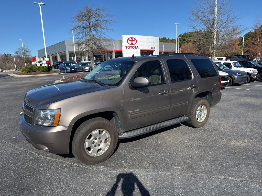2013 Chevrolet Tahoe LT photo 2