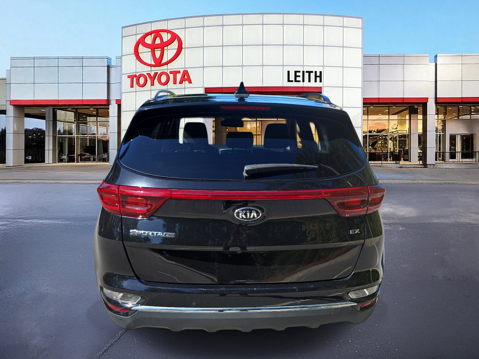 2022 Kia Sportage EX photo 4