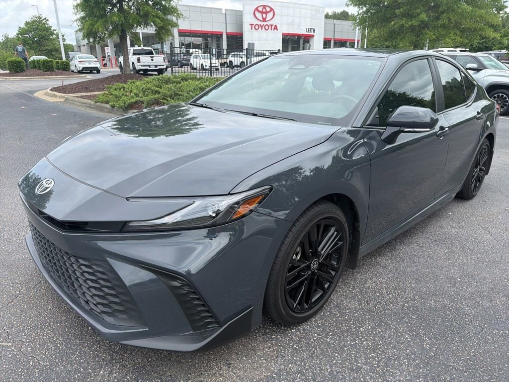 Used 2025 Toyota Camry SE Sedan