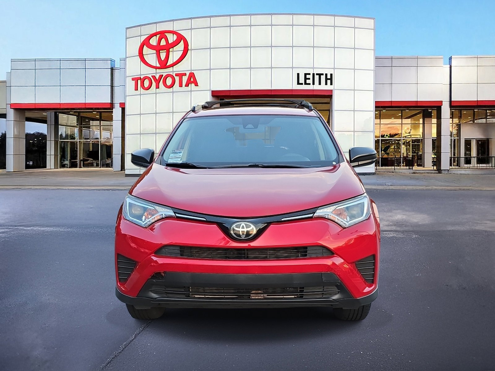 2017 Toyota RAV4 LE photo 2