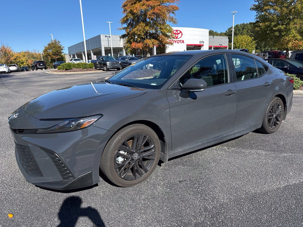 Used 2025 Toyota Camry SE Sedan