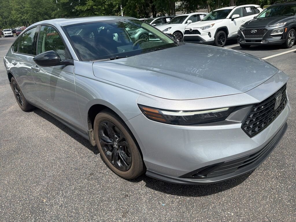 Used 2025 Honda Accord SE Sedan