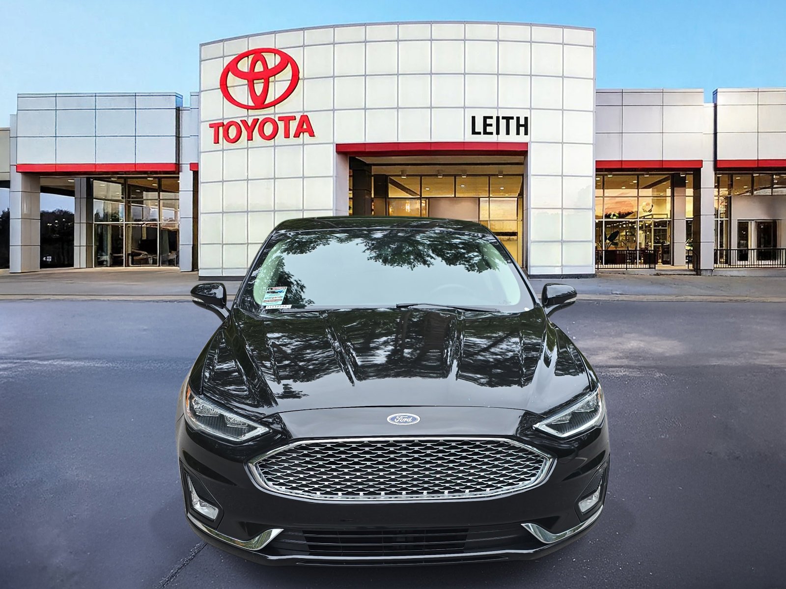 2020 Ford Fusion Titanium photo 2
