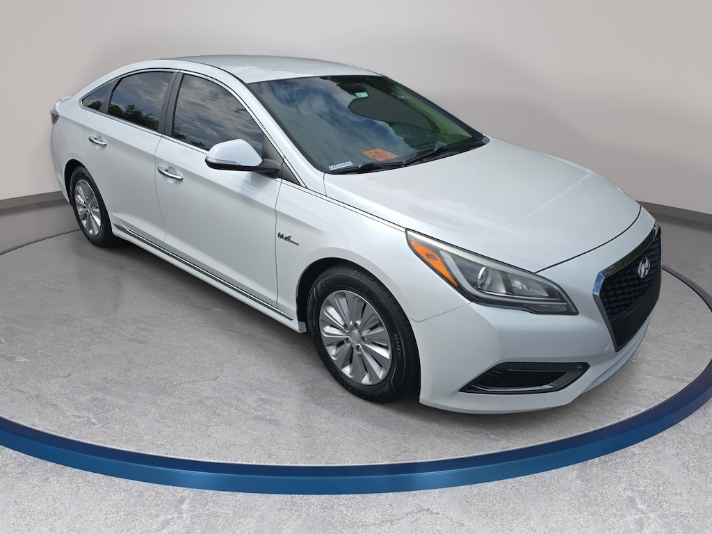 Used 2016 Hyundai Sonata Hybrid SE Sedan