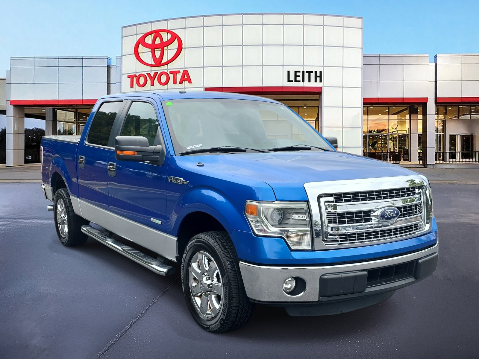 2014 Ford F-150 XLT photo 2