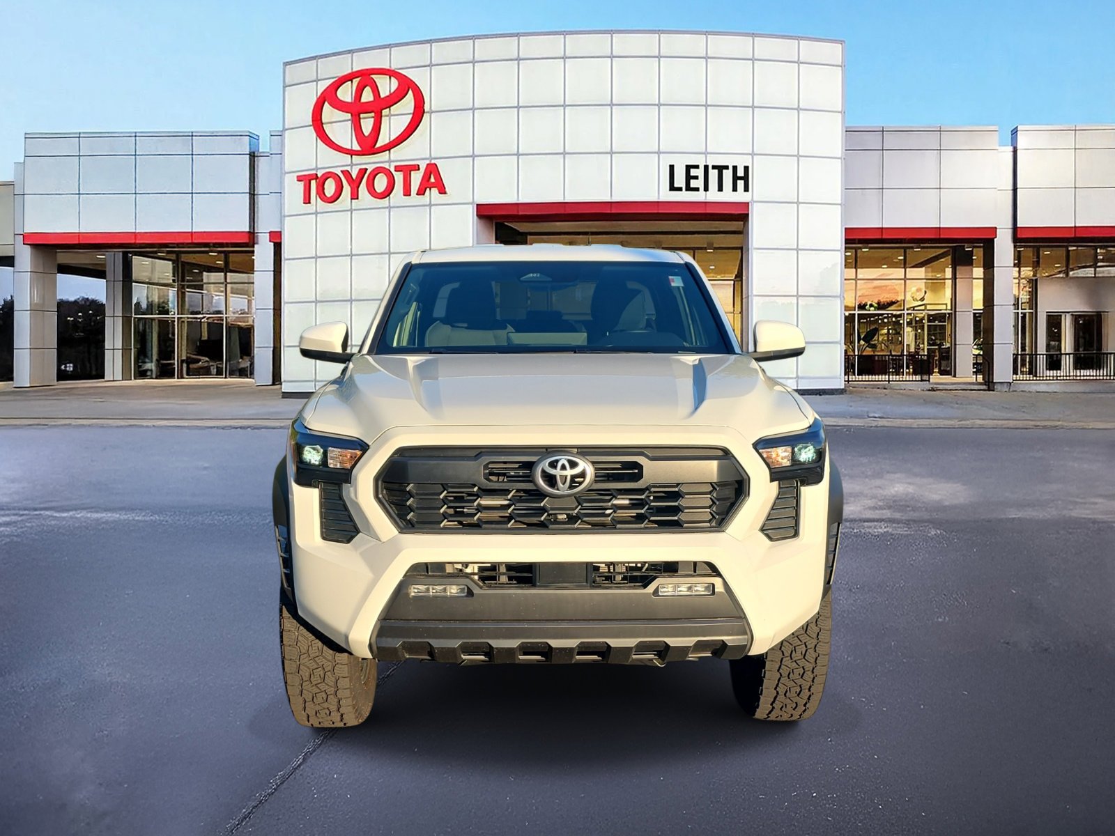 2024 Toyota Tacoma TRD Double Cab photo 2