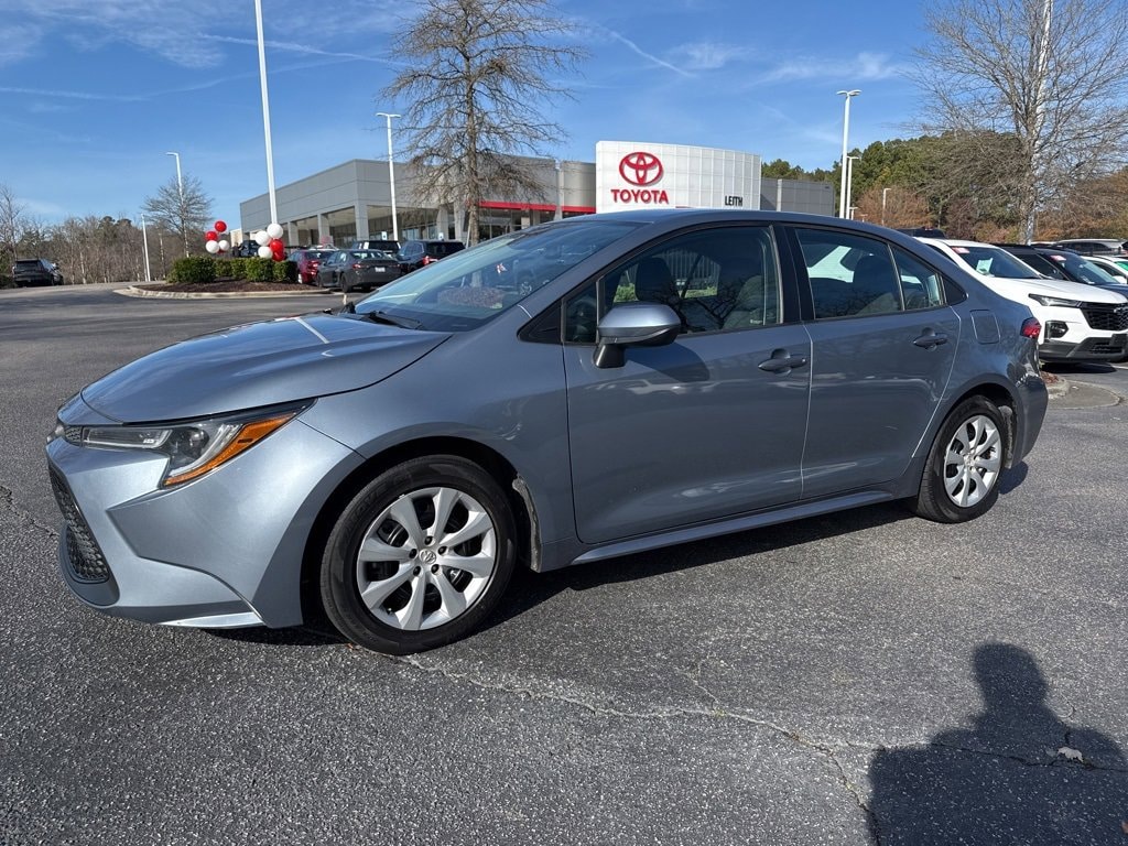 Used 2022 Toyota Corolla LE Sedan