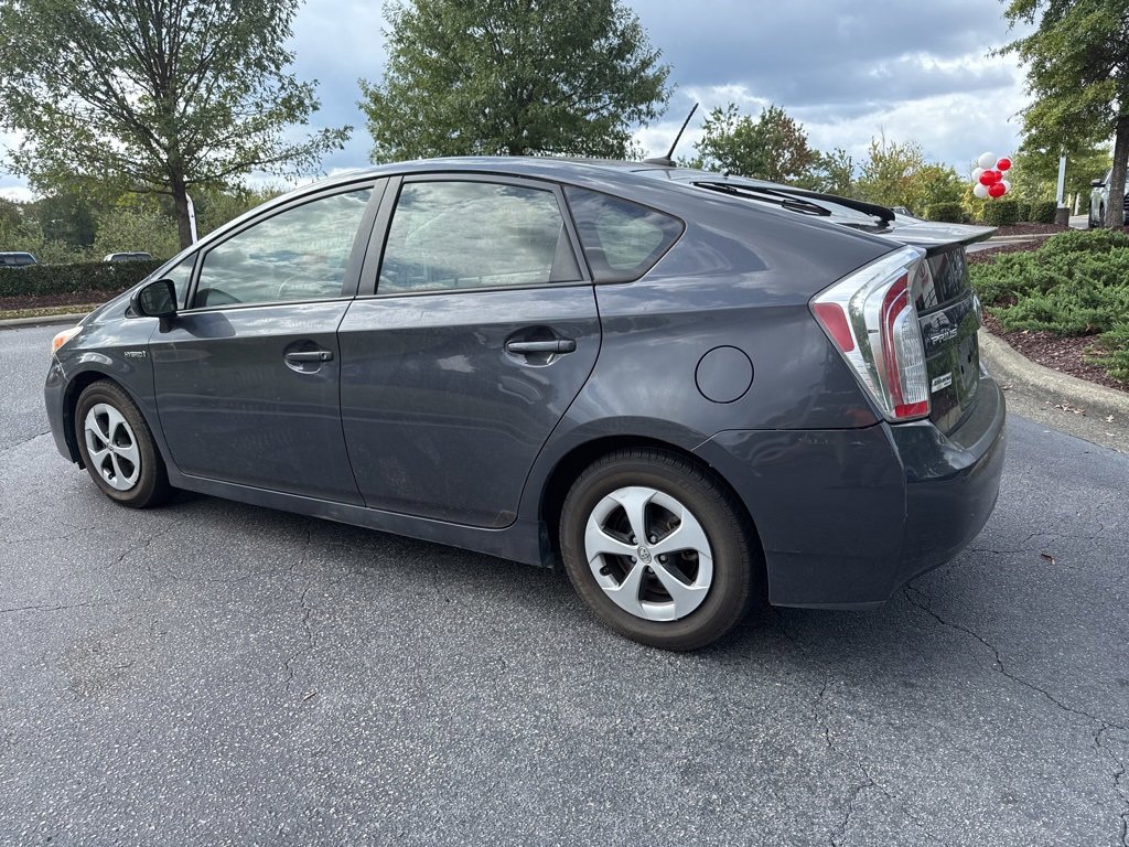 2013 Toyota Prius Four photo 3