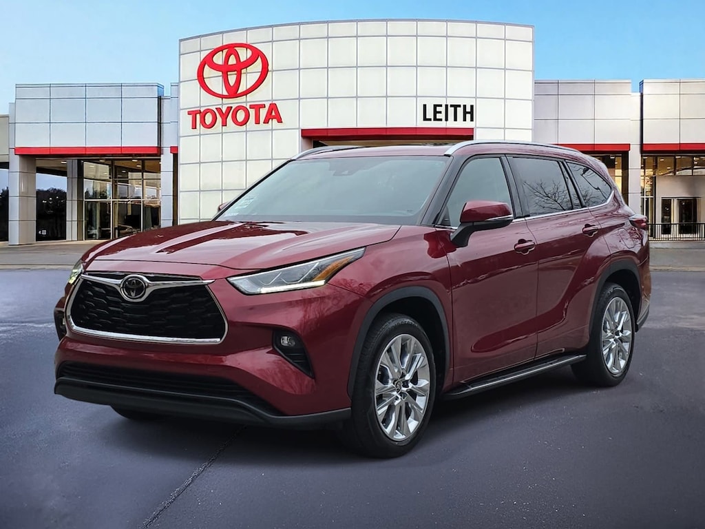 Used 2023 Toyota Highlander Limited SUV