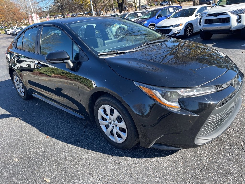 2023 Toyota Corolla LE photo 2