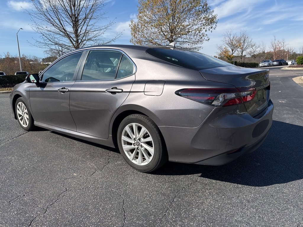 2023 Toyota Camry LE photo 3