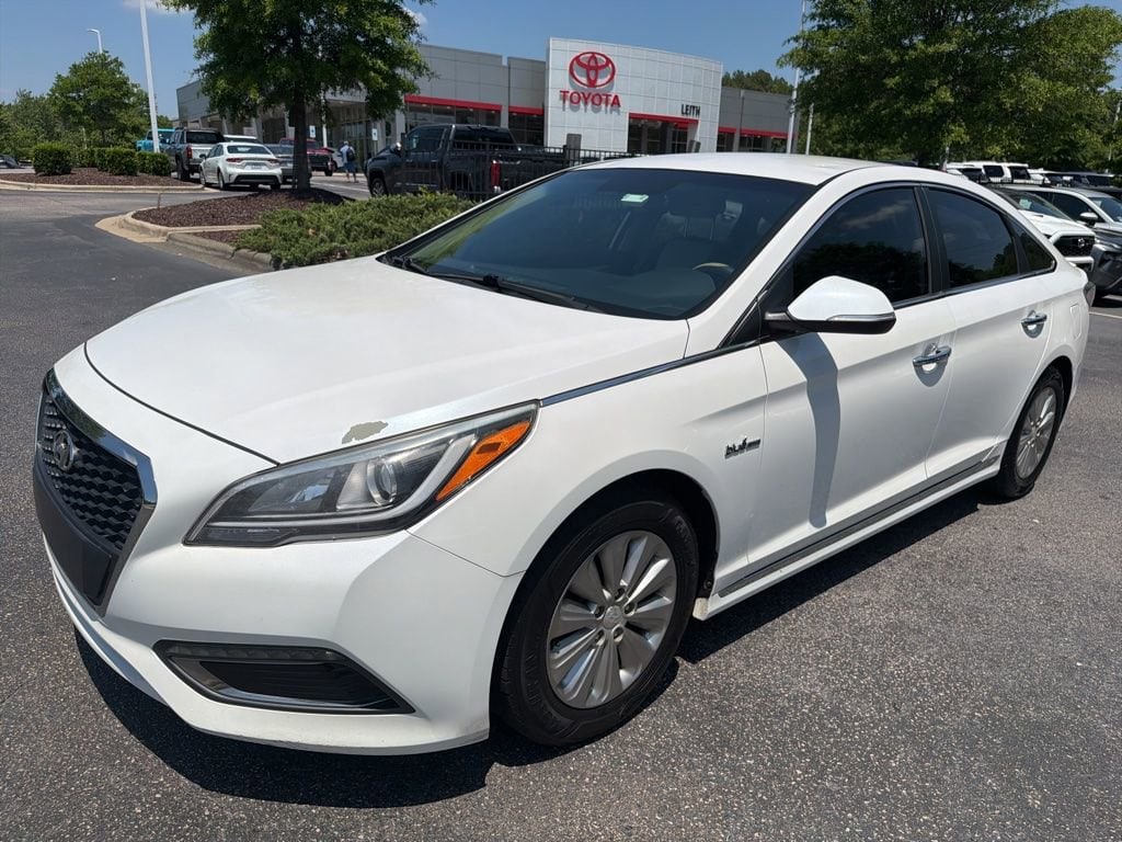 Used 2016 Hyundai Sonata Hybrid SE Sedan