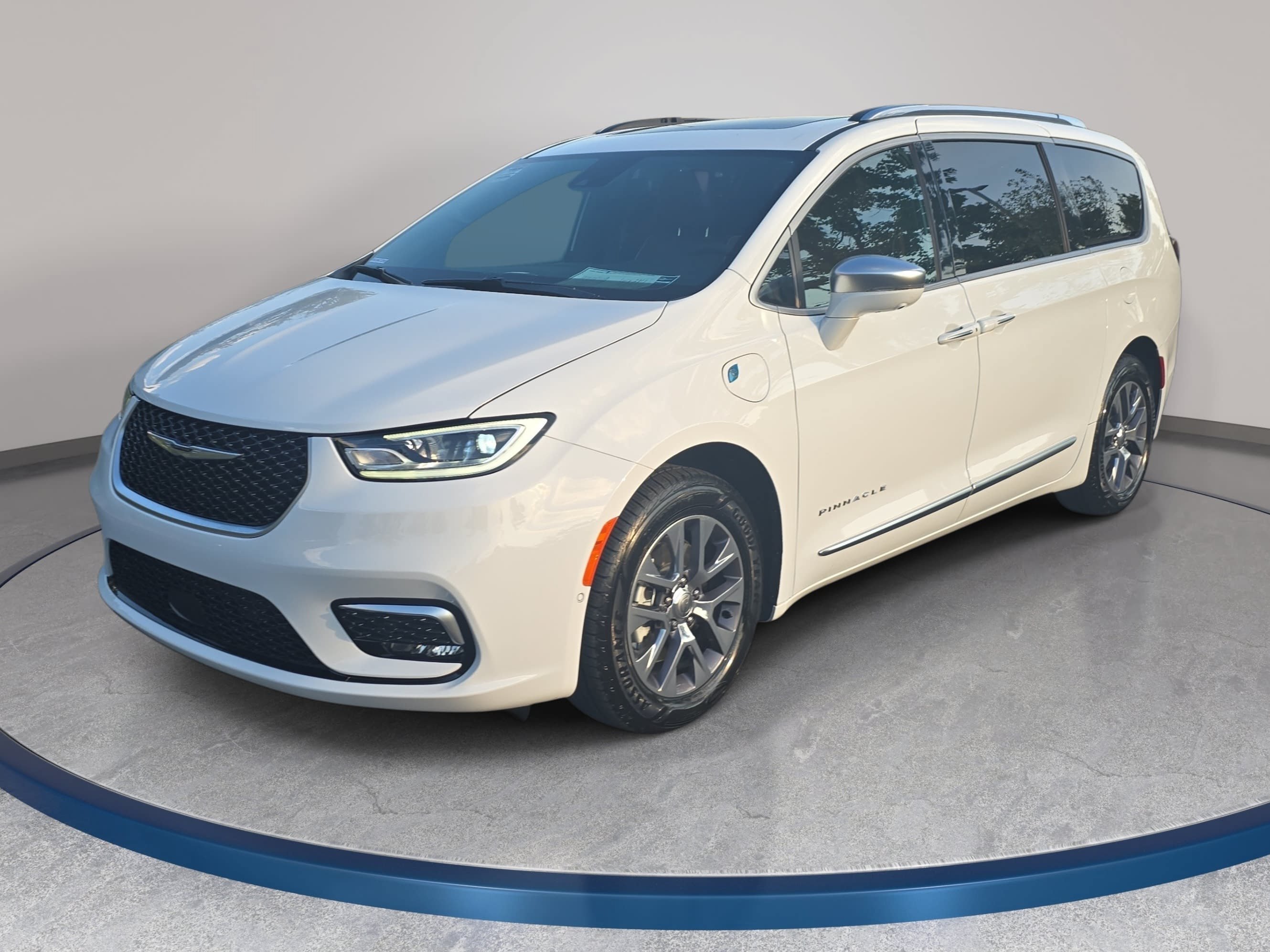 Used 2024 Chrysler Pacifica Plug-In Hybrid Pinnacle Van Passenger Van
