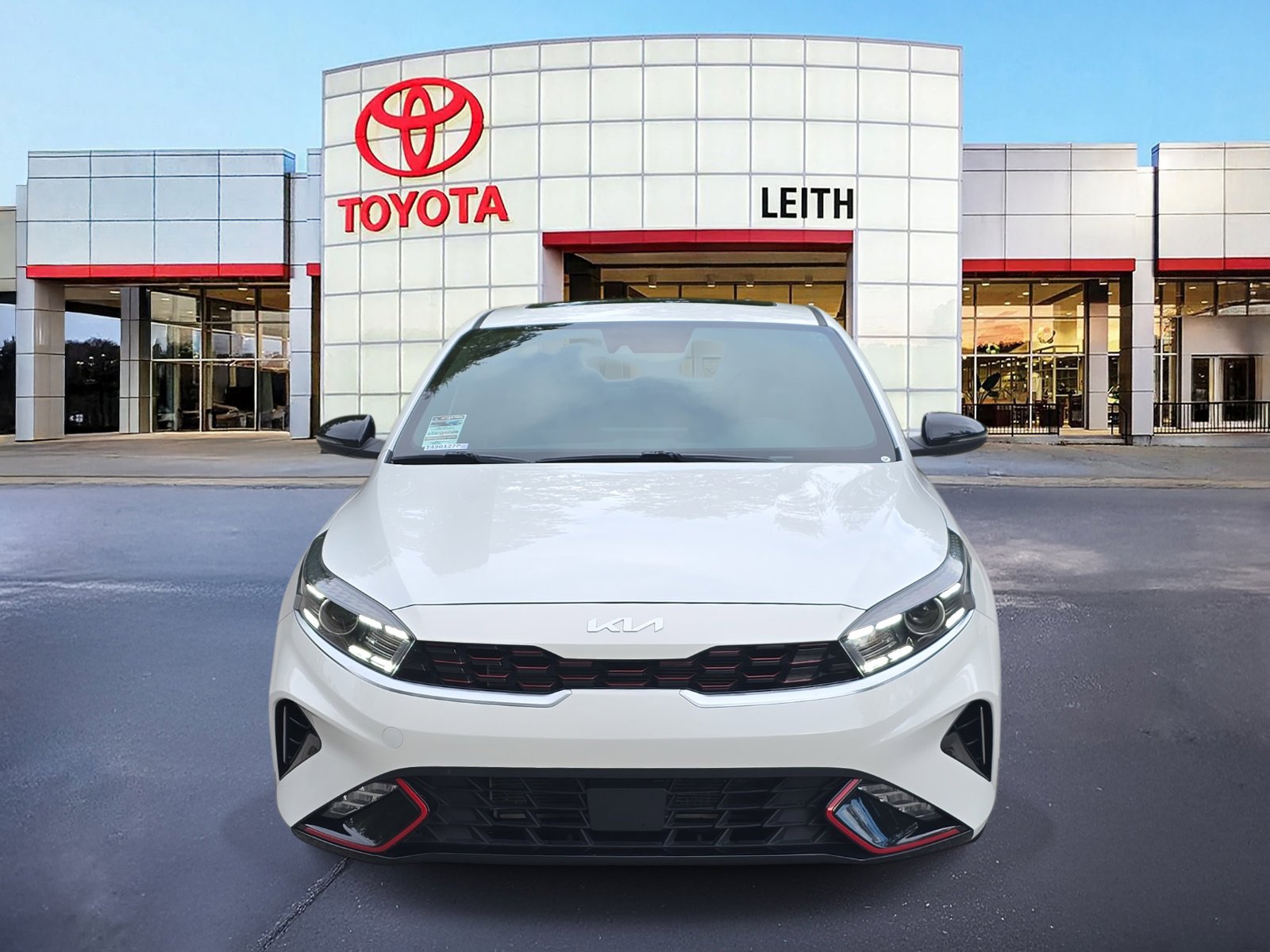 2022 Kia Forte GT-Line photo 2