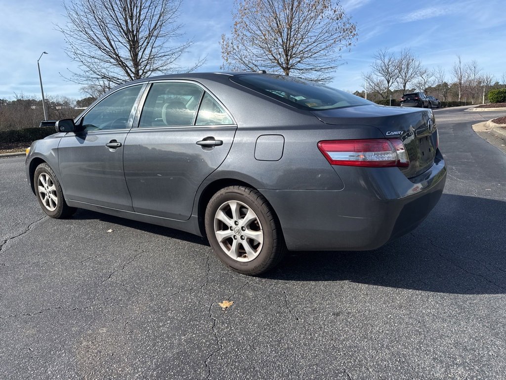 2011 Toyota Camry LE photo 4