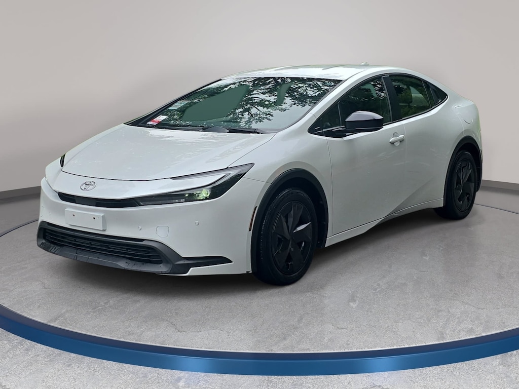 Used 2024 Toyota Prius LE Hatchback