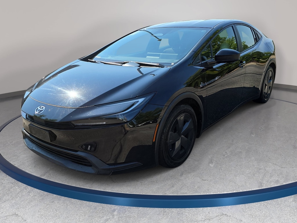 Used 2024 Toyota Prius LE Hatchback
