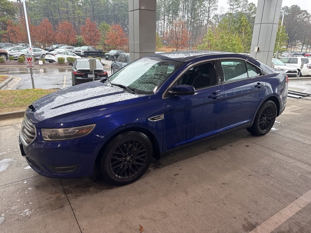 Used 2014 Ford Taurus SEL Sedan