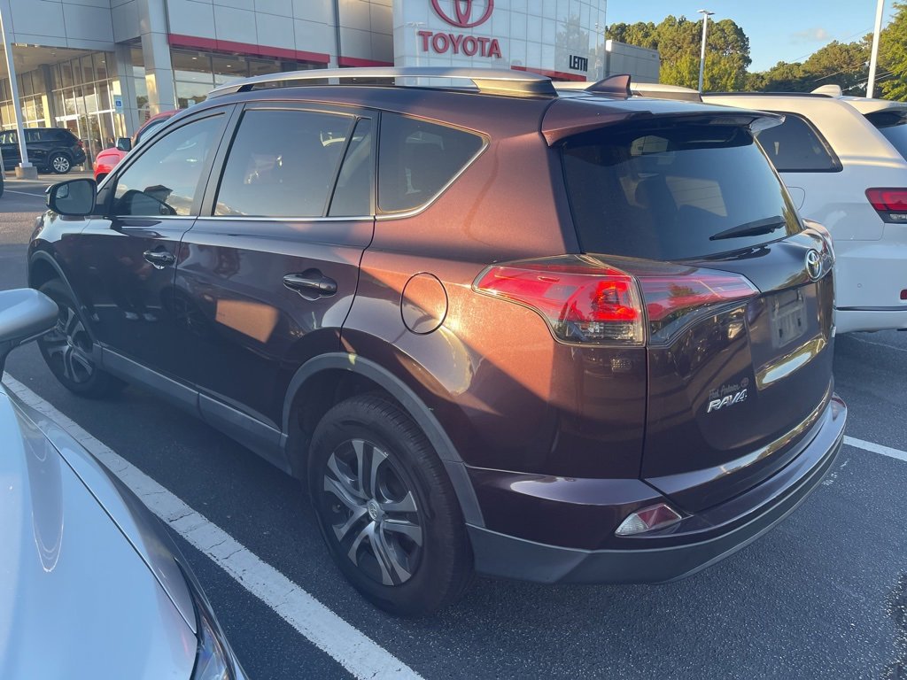 2018 Toyota RAV4 LE photo 2