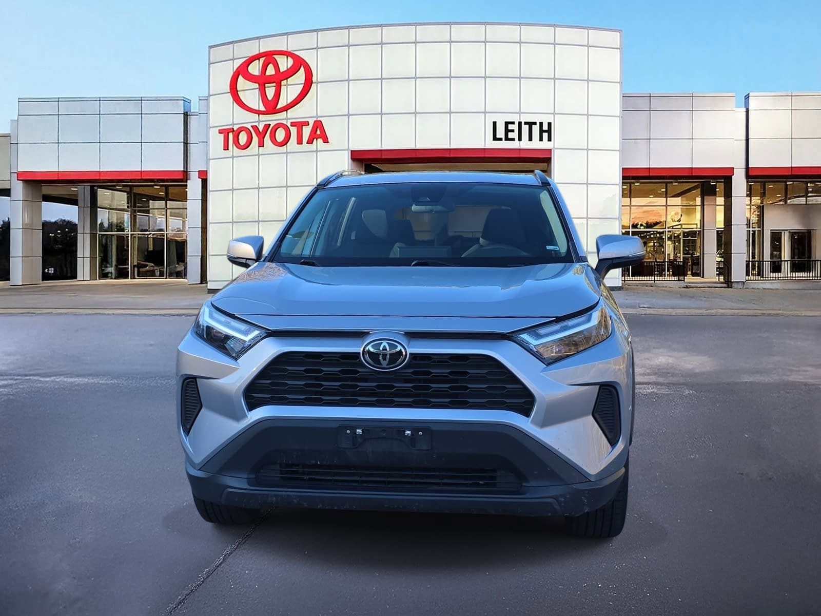 Used 2024 Toyota RAV4 XLE with VIN 2T3P1RFVXRW421526 for sale in Northfield, Minnesota