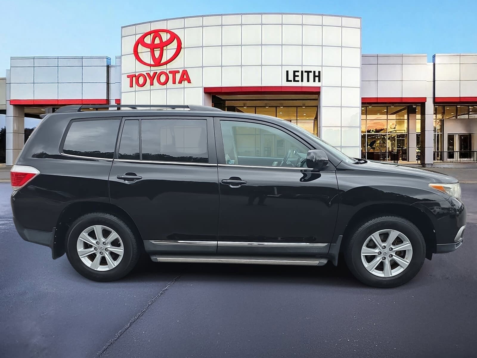 2013 Toyota Highlander SE photo 4