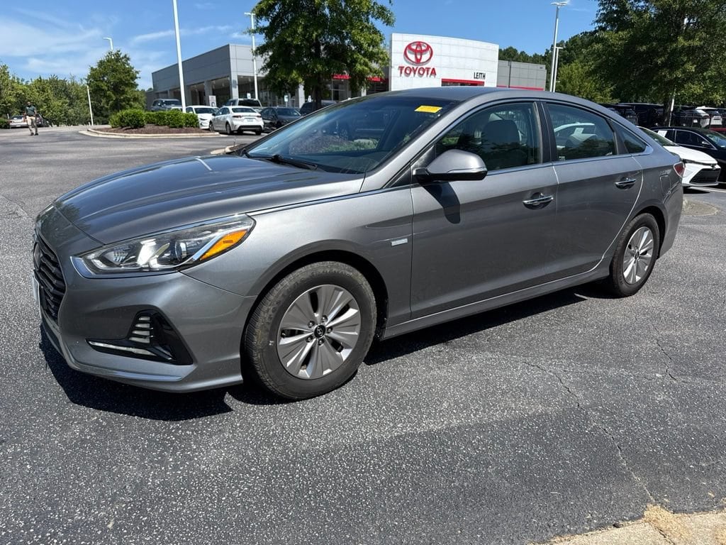Used 2018 Hyundai Sonata Hybrid SE Sedan