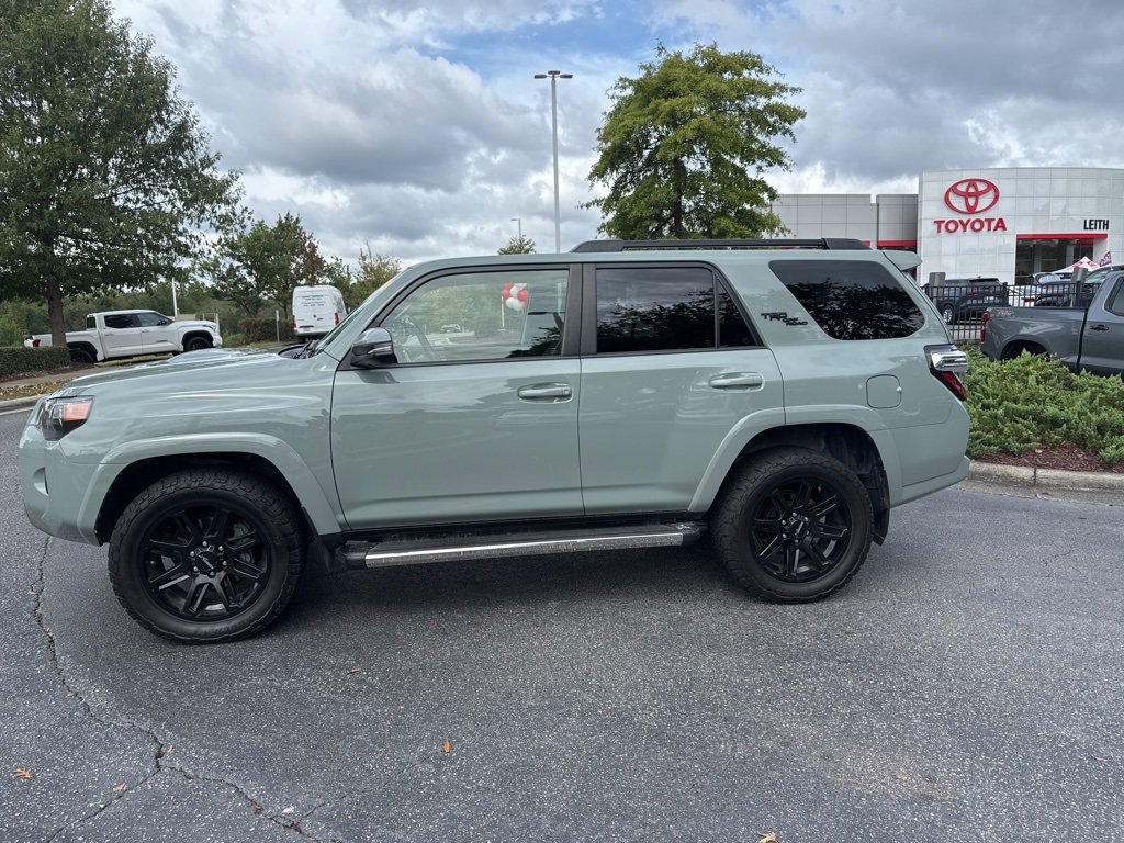 2022 Toyota 4Runner TRD Premium photo 2