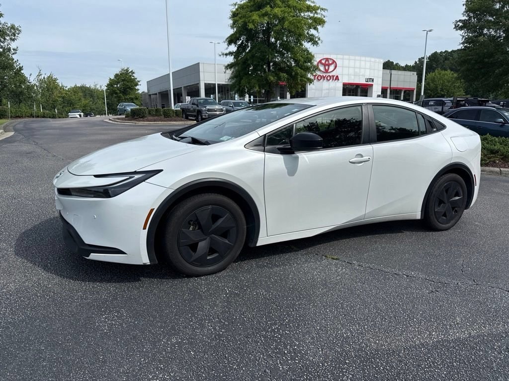 Used 2024 Toyota Prius LE Hatchback