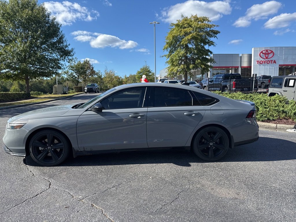 2024 Honda Accord Hybrid Sport-L photo 2