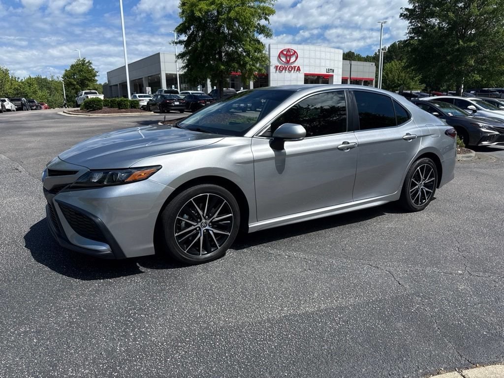 Used 2023 Toyota Camry SE Sedan