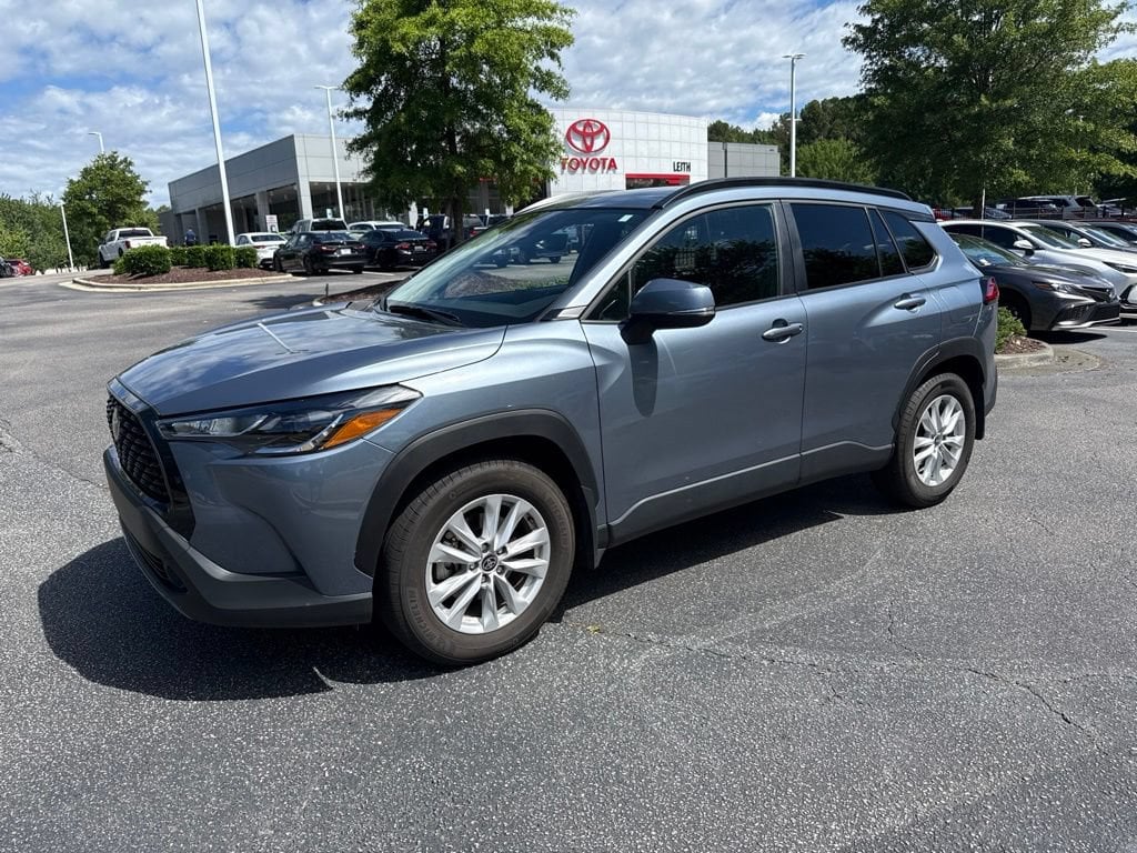Used 2024 Toyota Corolla Cross LE SUV
