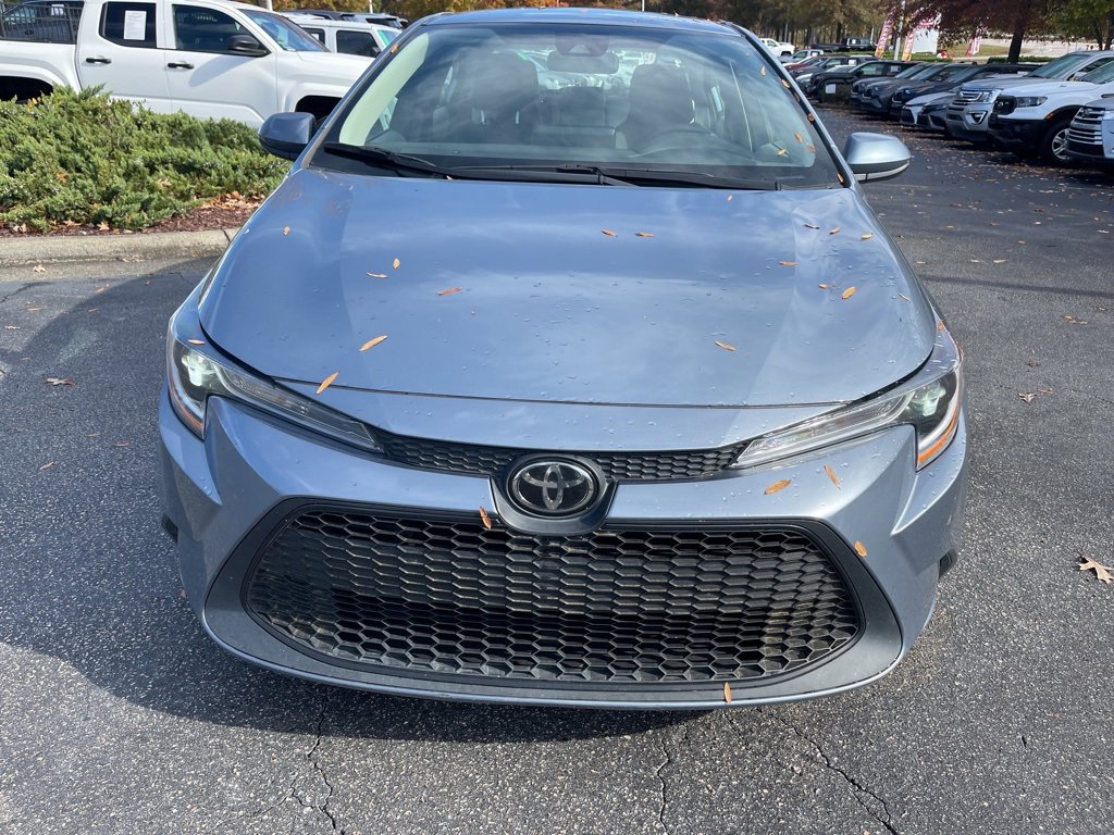 2022 Toyota Corolla LE photo 2