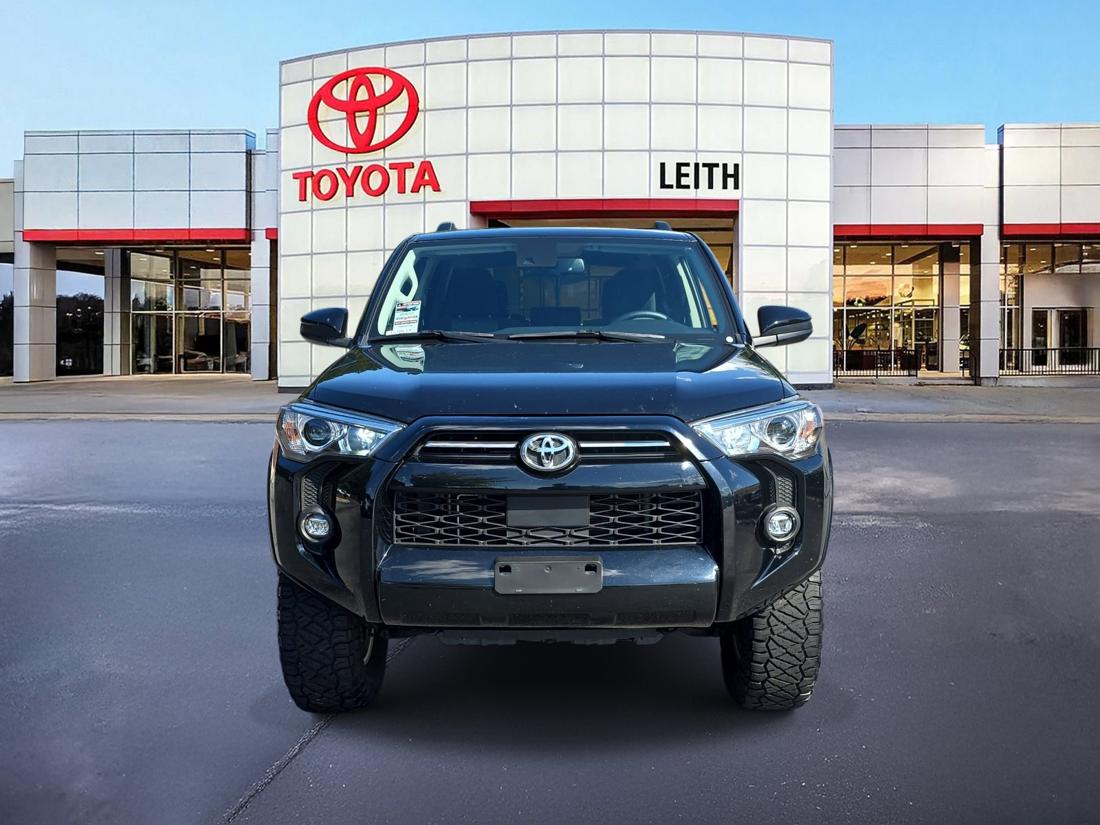 2023 Toyota 4Runner SR5 photo 2