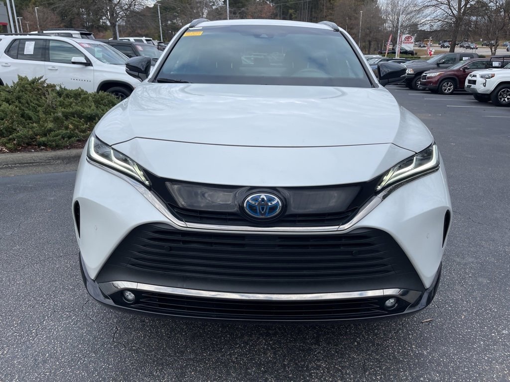 Used 2024 Toyota Venza XLE SUV