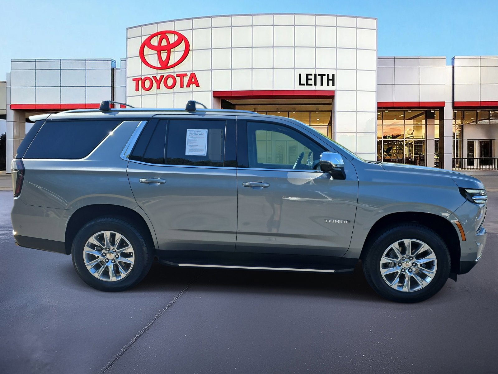 2025 Chevrolet Tahoe Premier photo 4