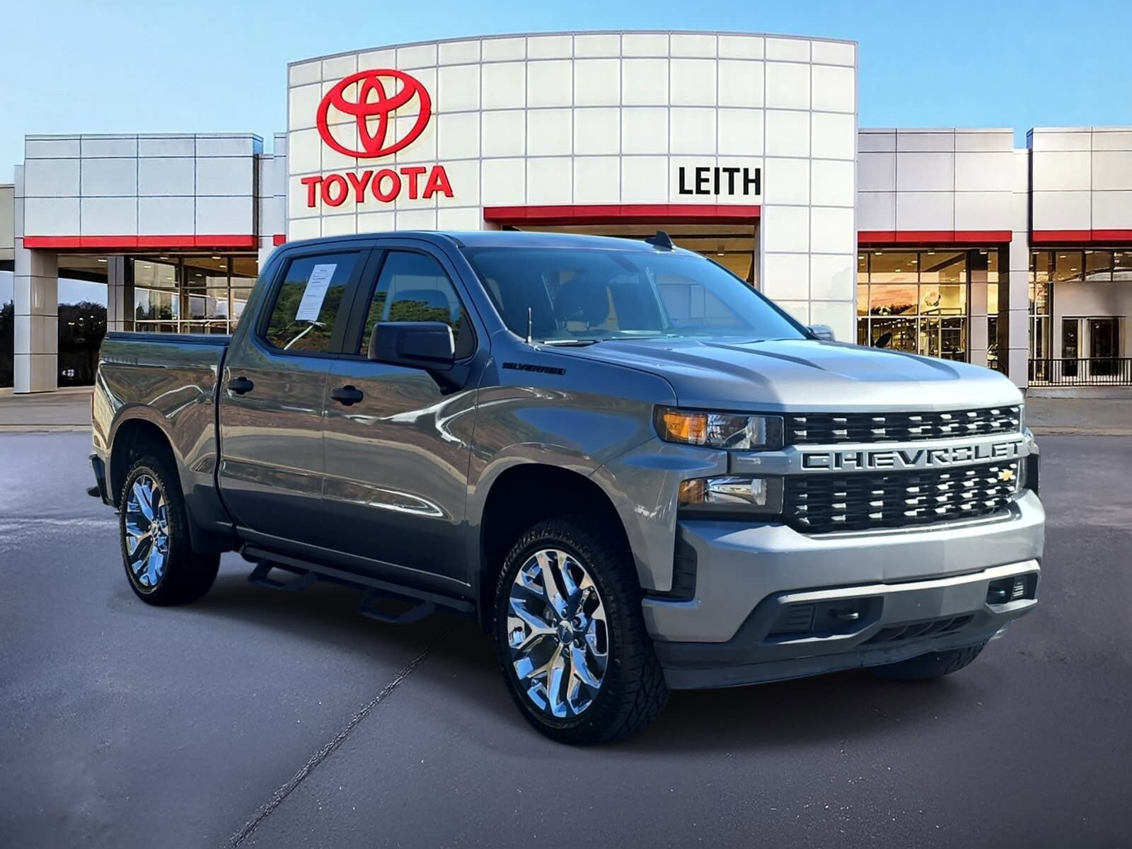 2021 Chevrolet Silverado 1500 Custom photo 3