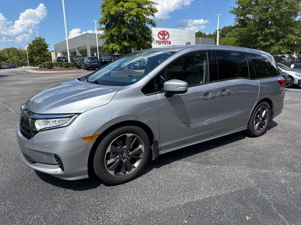 Used 2023 Honda Odyssey Elite Van