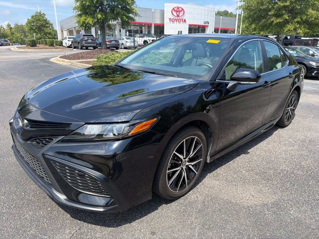 Used 2024 Toyota Camry SE Sedan