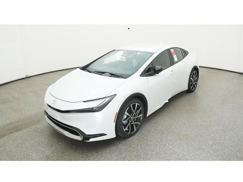 2025 Toyota Prius XSE's photo