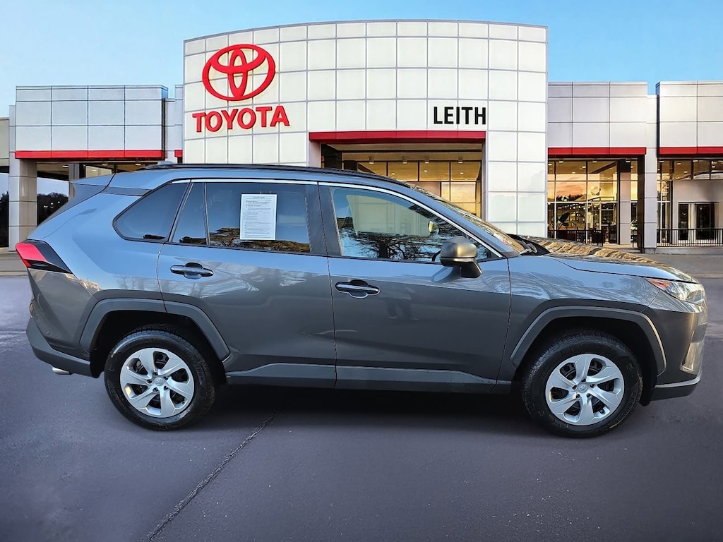 Used 2021 Toyota RAV4 LE SUV
