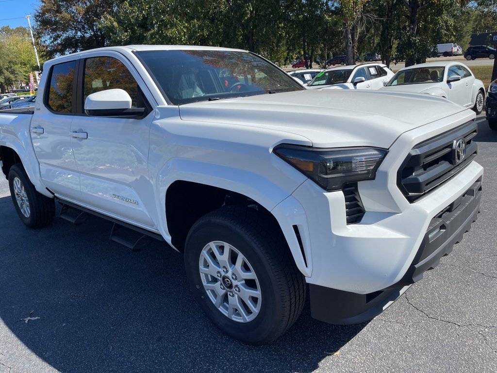 2025 Toyota Tacoma SR5 4x4 photo 3