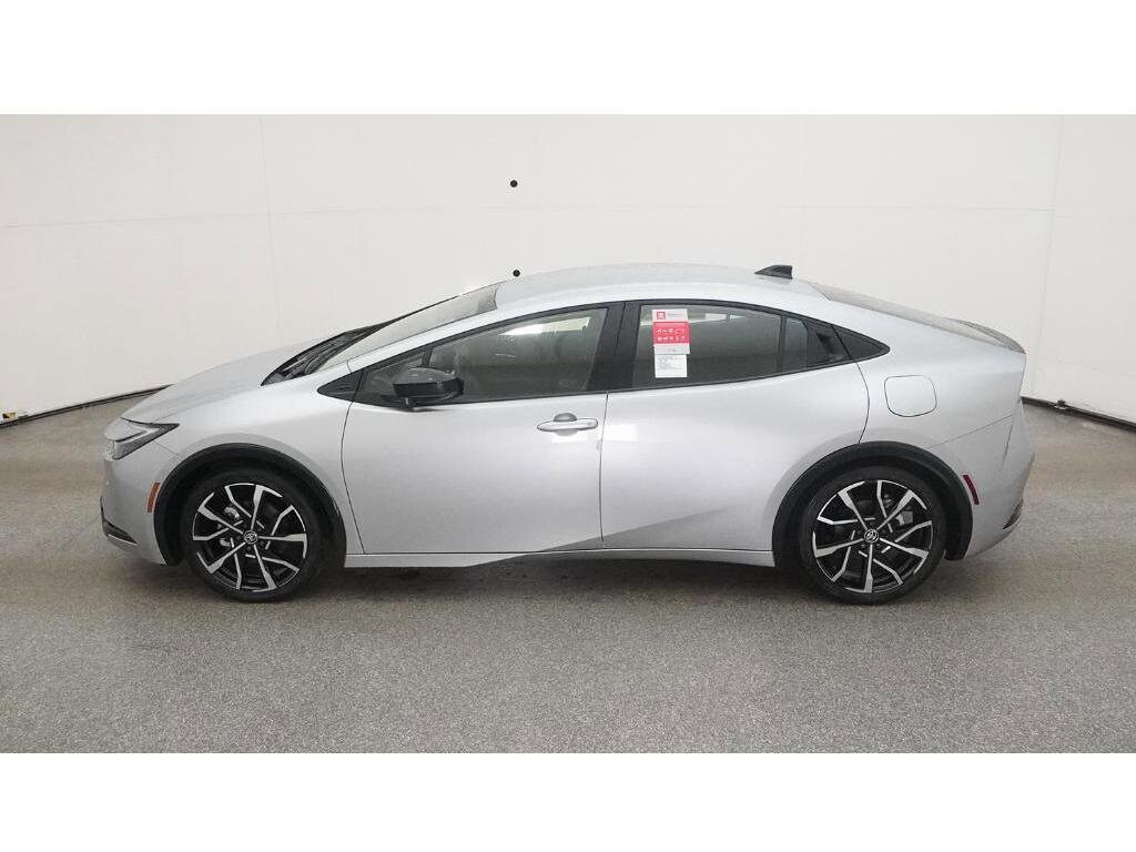 New 2026 Toyota Prius Plug-in Hybrid XSE Hatchback