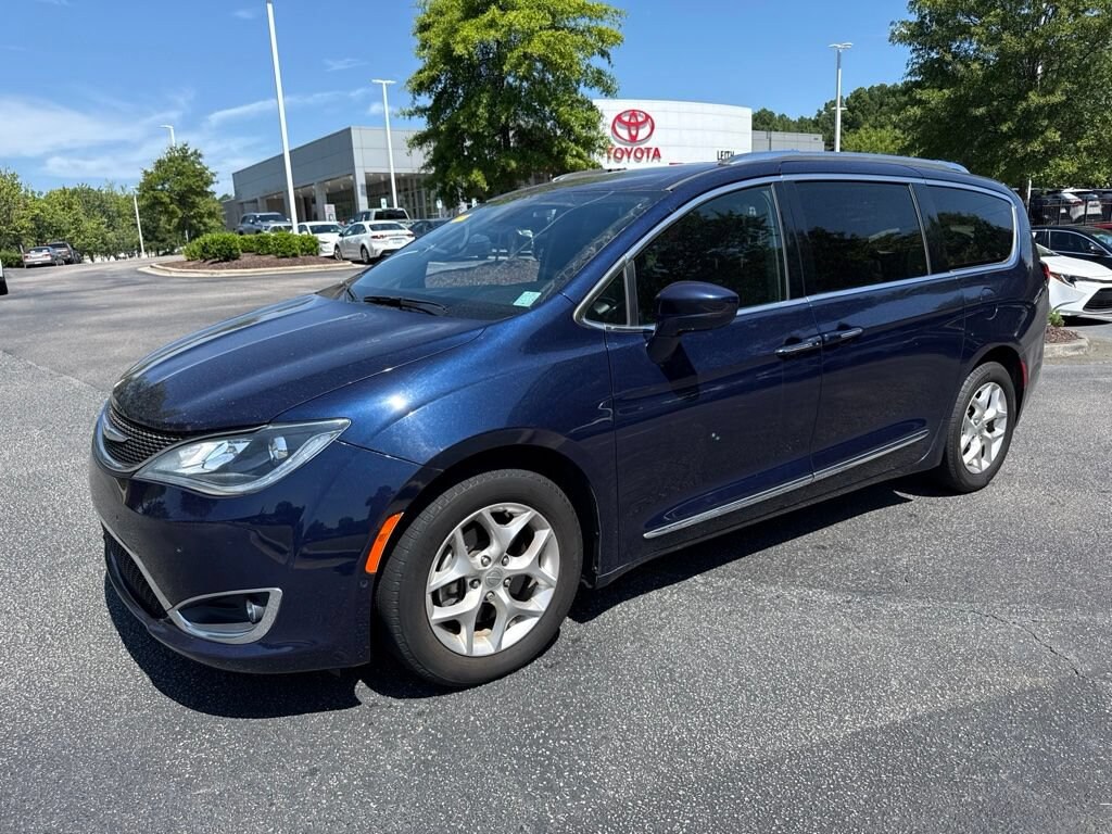 Used 2020 Chrysler Pacifica Touring L Van Passenger Van