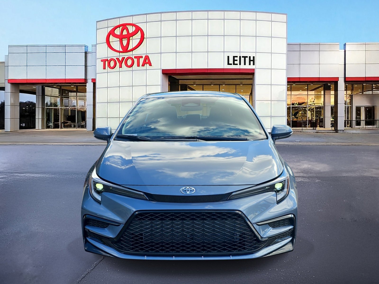 2025 Toyota Corolla SE photo 2