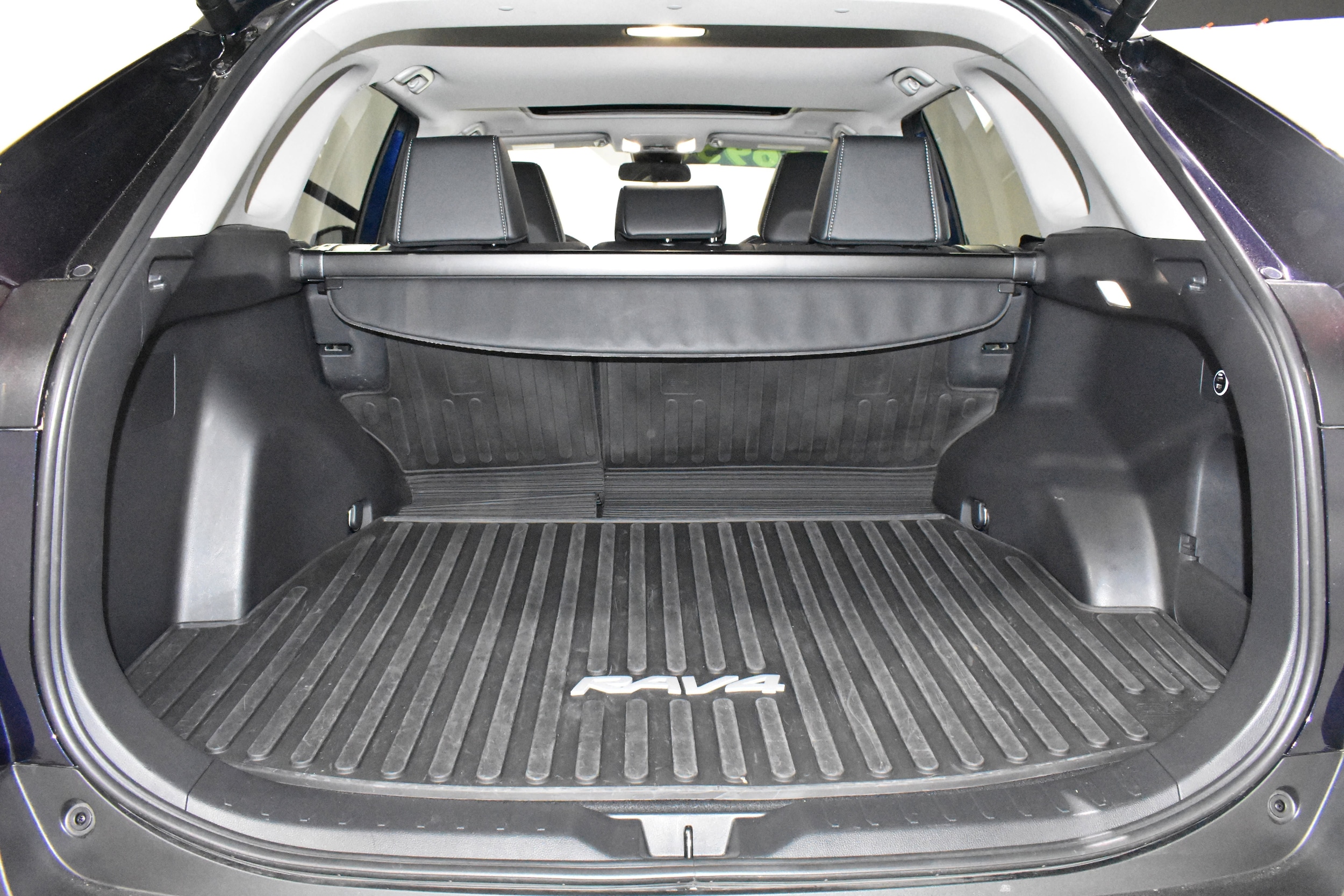 2025 Toyota RAV4 XLE Premium - Photo 30